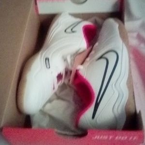 I am selling Nikes